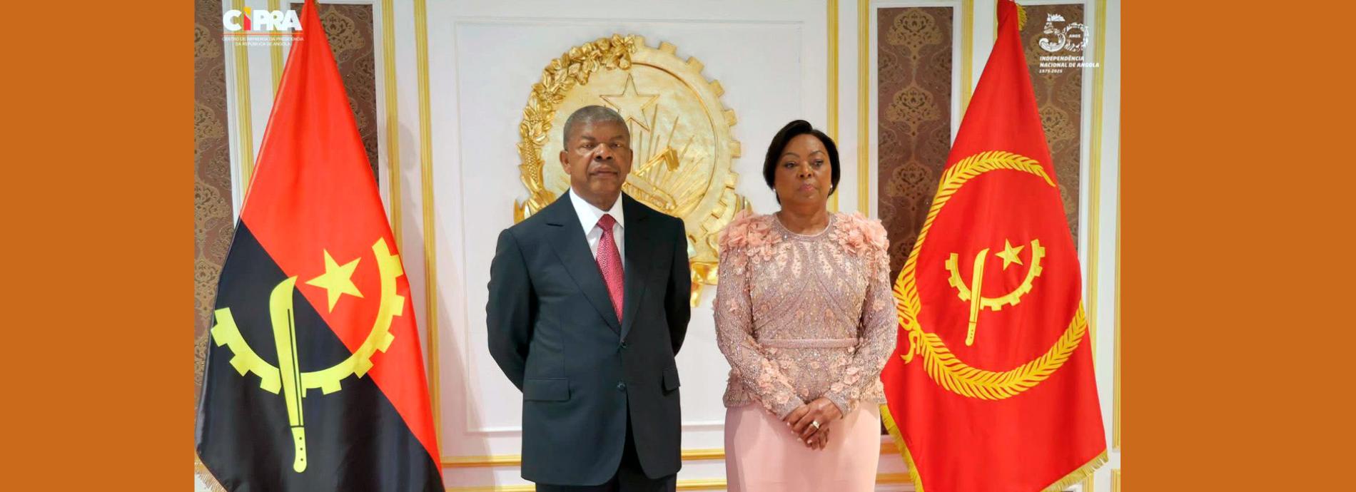 PRESIDENTE DA REPÚBLICA RECEBE CUMPRIMENTOS PELO FIM DE ANO