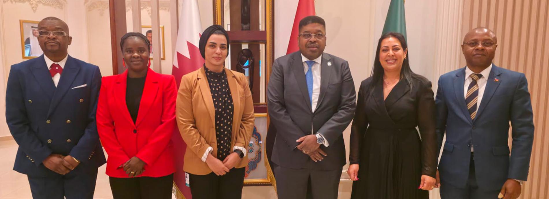 ENCONTRO DE TRABALHO ENTRE O EMBAIXADOR ANTÓNIO COELHO RAMOS DA CRUZ E DIRECTORA DOS SERVIÇOS GLOBAIS DE PACIENTES DO SIDRA MEDICINE