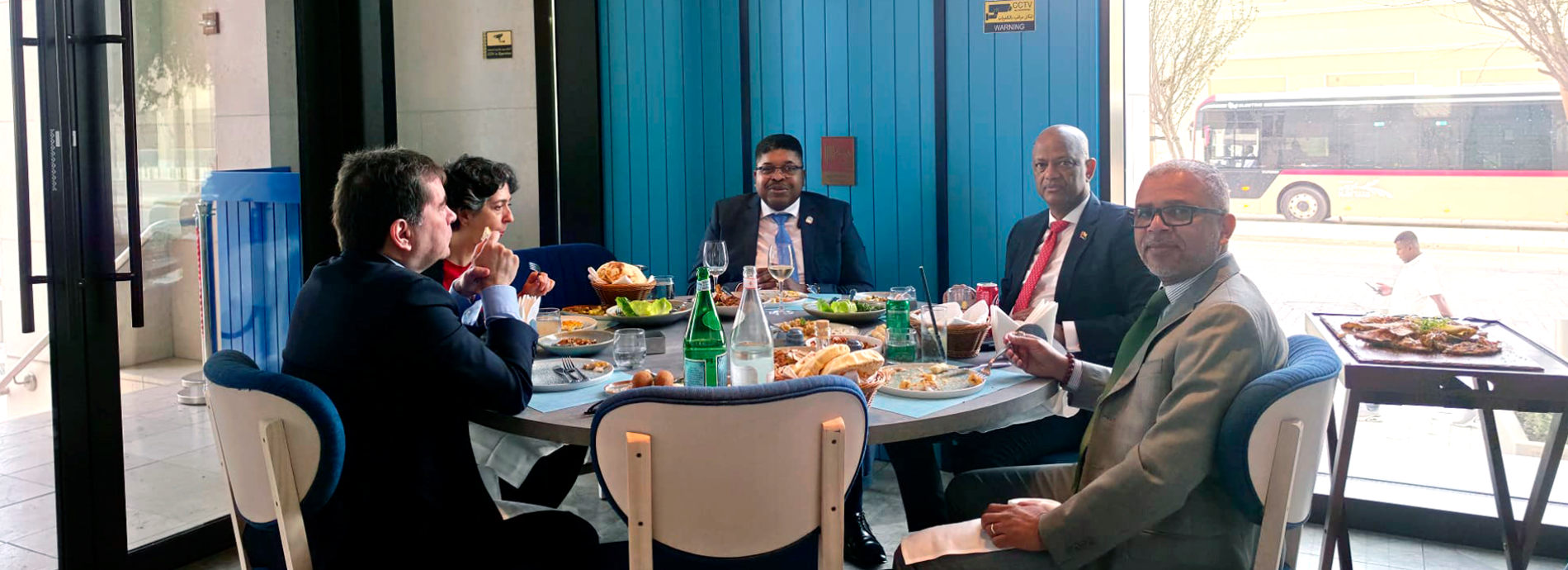 EMBAIXADOR ANTÓNIO RAMOS DA CRUZ, OFERECE ALMOÇO DE BOAS VINDAS À NOVA EMBAIXADORA DE PORTUGAL NO QATAR