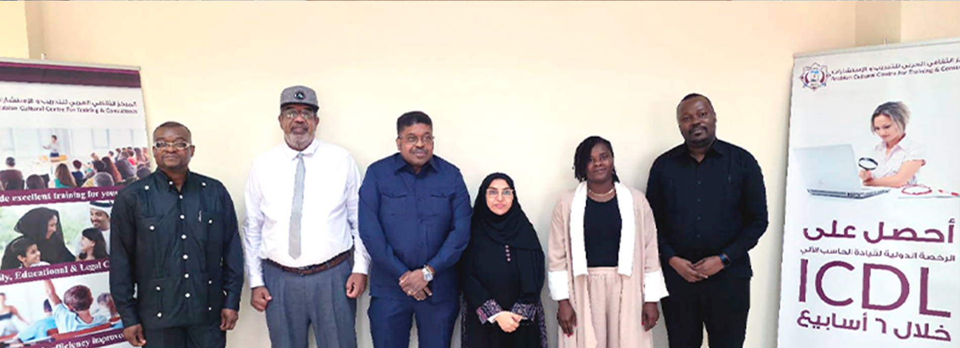 Visita da Embaixada de Angola ao Centro Cultural Árabe no Qatar